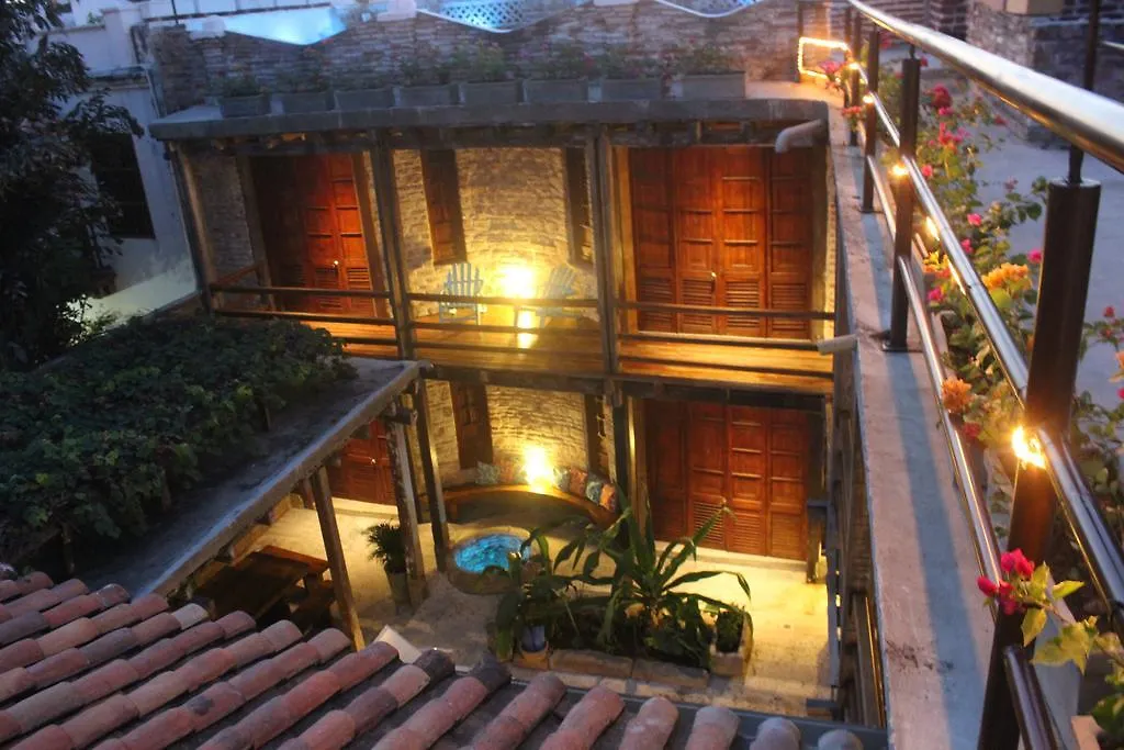 Friends To Be Bed and Breakfast Cartagena