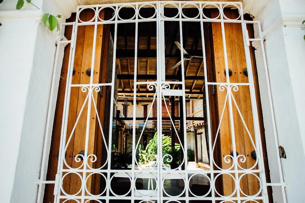 Friends To Be Bed and Breakfast Cartagena 2*,
